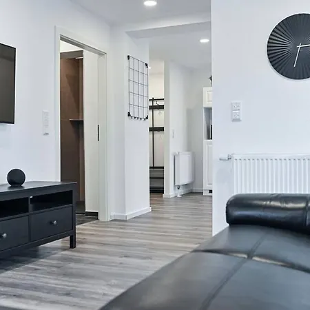 Kopf In Villa *